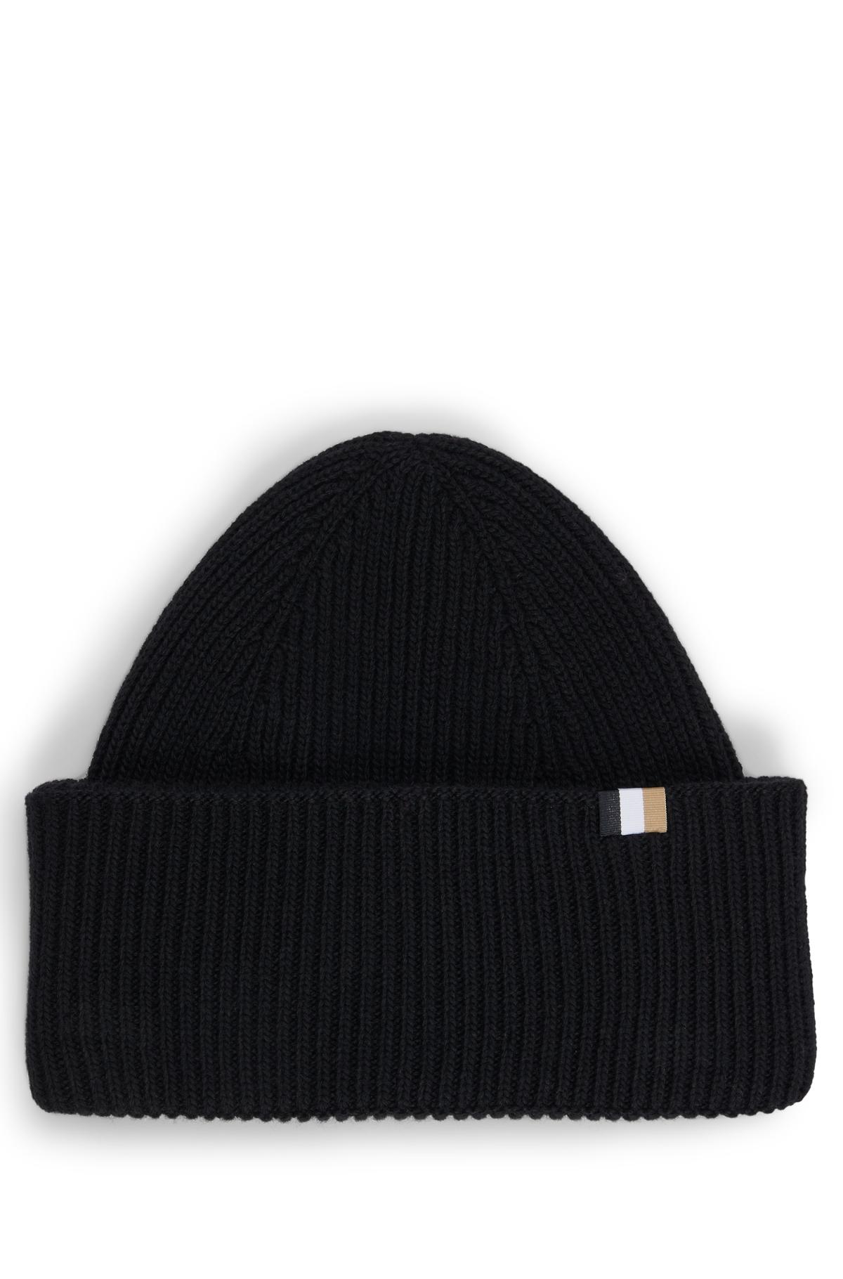 kapa W Laura_hat 50497808