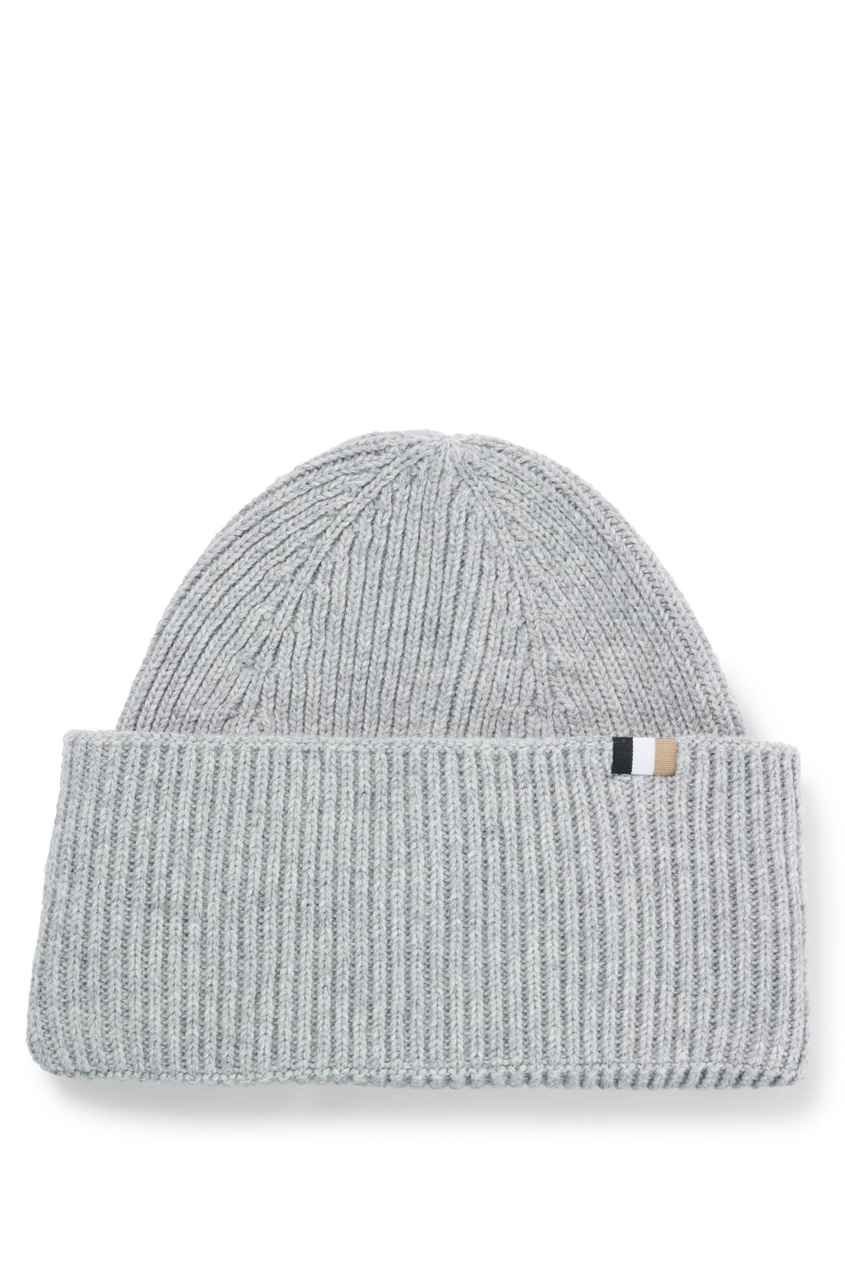 kapa W Laura_hat 50497808