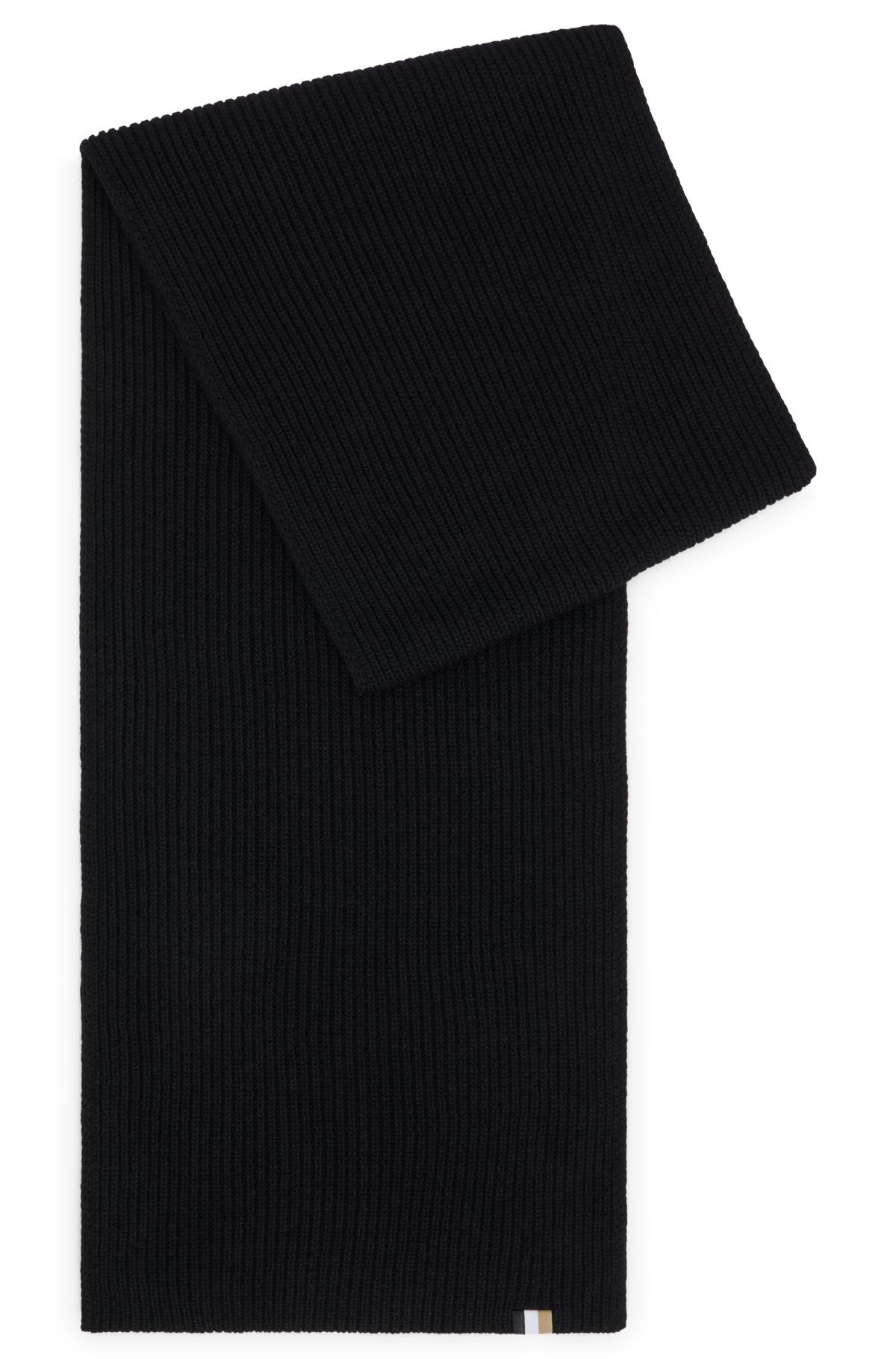 sal W Laura_scarf 50497862